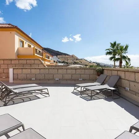 Villa Isotta By Holiday World